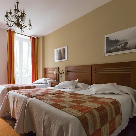 Hostal La Carballinesa-2