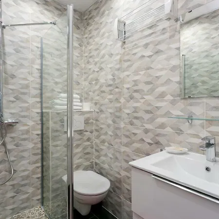Marais Saint Paul Ecouffes With Ac-2