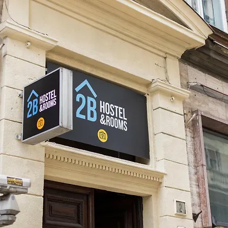 2B Hostel & Rooms-3