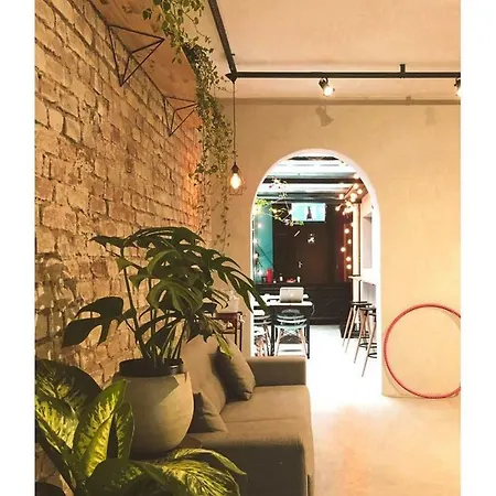 Imagina Hostel-2