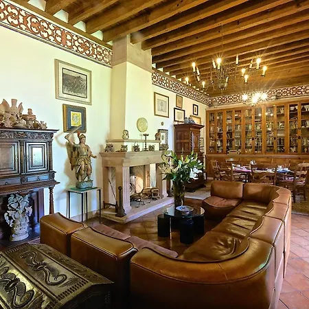 Casa De La Real Aduana Boutique Hotel-3
