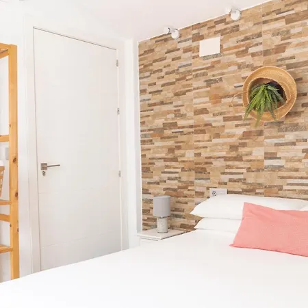 Picnic Dreams Boutique Hostel-3