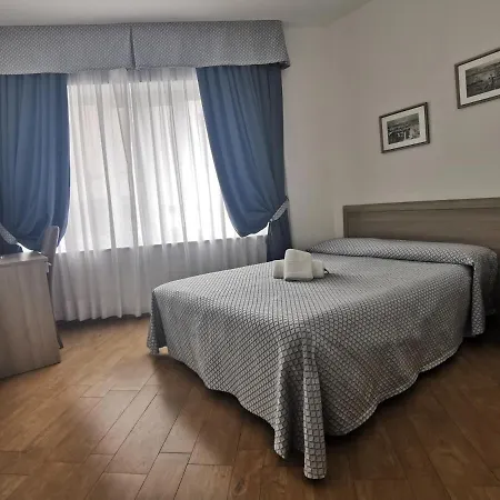 Hotel Chopin-2