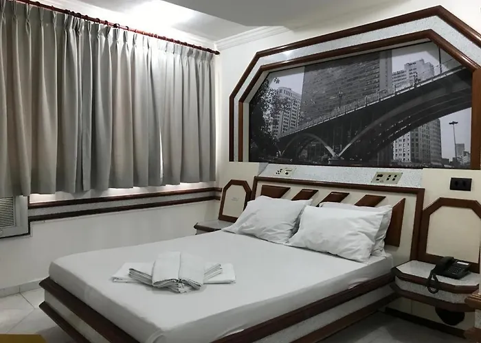 Paissandú Palace Hotel - Estacionamento privativo - Próximo às ruas 25 de Março, Sta Ifigênia e regiões do Brás e Bom Retiro São Paulo