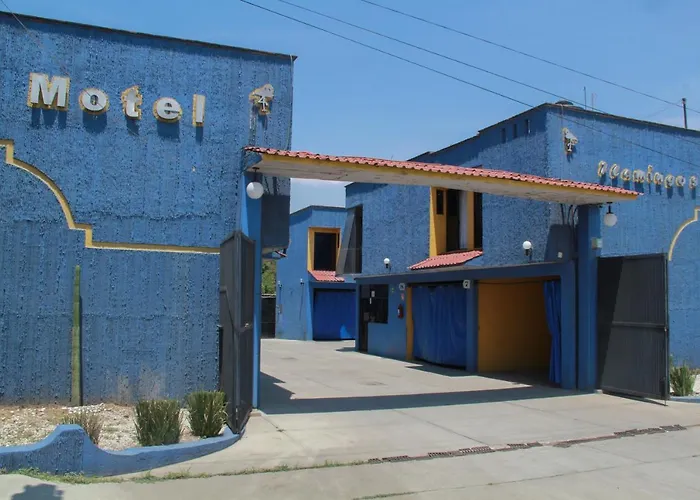 Motel Flamingos Oaxaca
