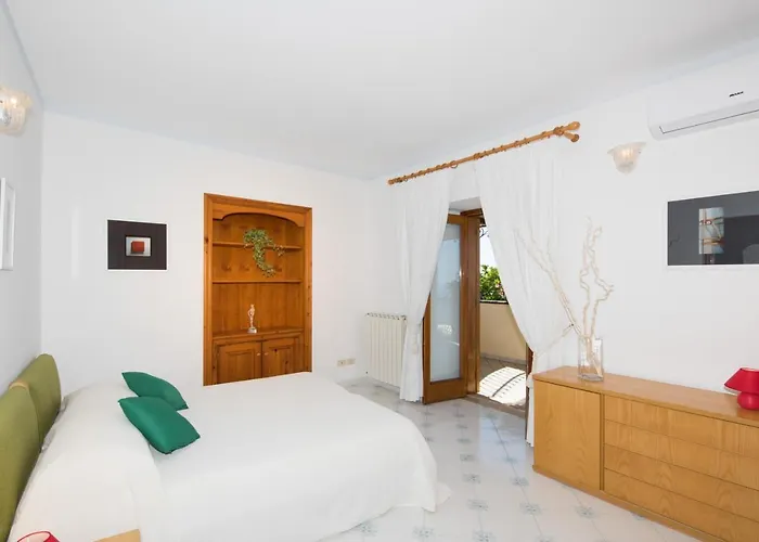 Villa Savina - Elegant Family Villa Overlooks Amalfi Coast - Positano