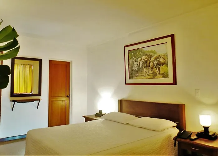 Hotel Centenario Armenia 