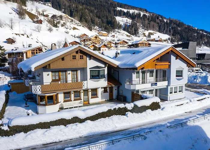LERCHER WALTRAUD Villa Lercher San Candido