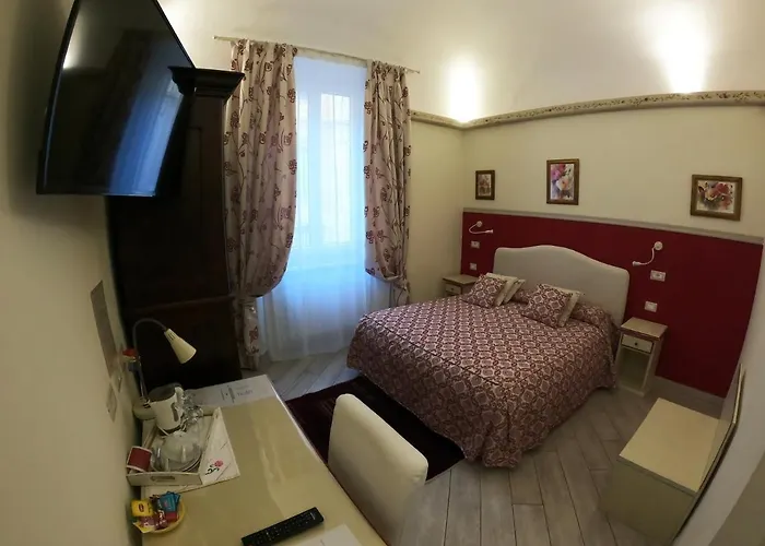 Five Roses Bed & Breakfast Pisa