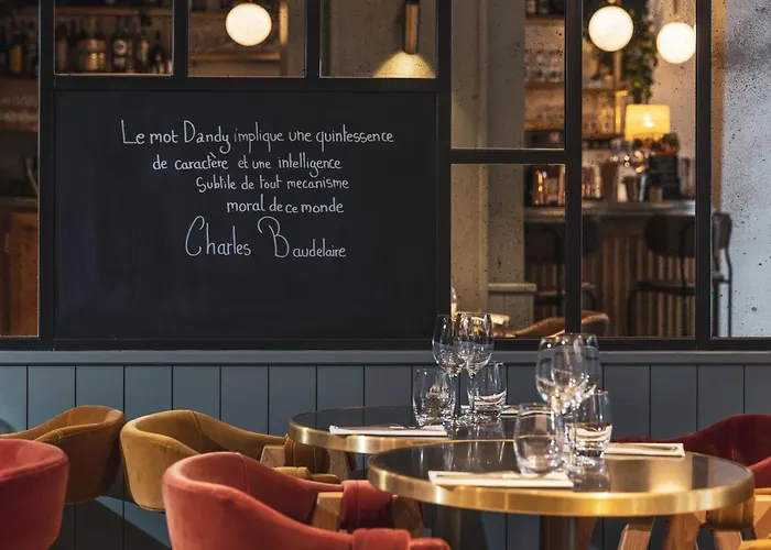 Love Hotel Avec Nuit Insolite Au Dandy Et Jacuzzi Privatise (Adults Only) París