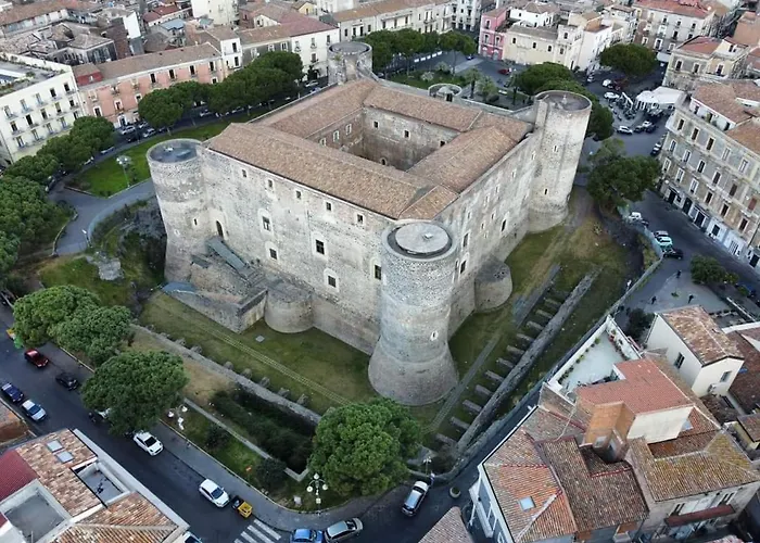Villa La Piccola Grotta Ursino Catania
