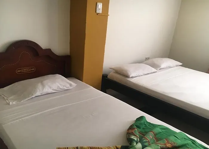 Hotel Brisas De Granada Armenia 