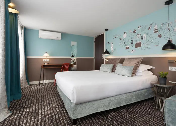 Hotel Des 3 Poussins Parigi