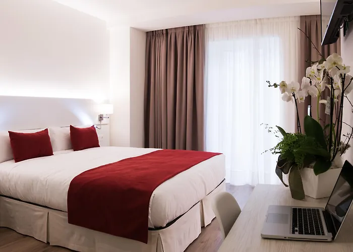 Hotel Pompaelo Plaza del Ayuntamiento&Spa Pamplona