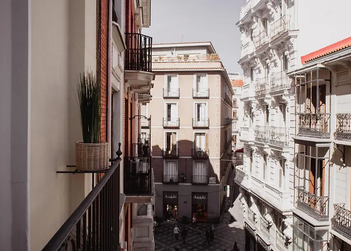 Room Select Sol Madrid