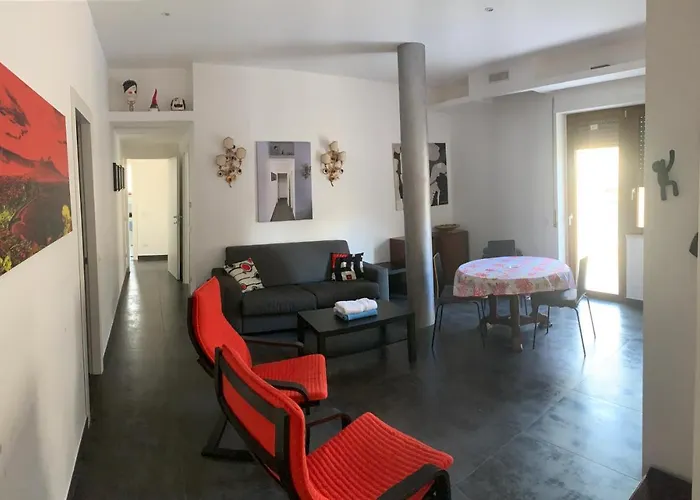 Pizzofalcone Home Nápoles