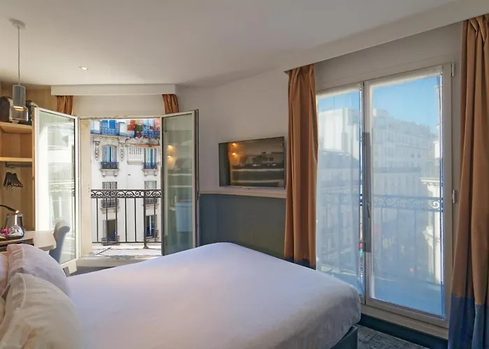 Hotel Appia La Fayette París