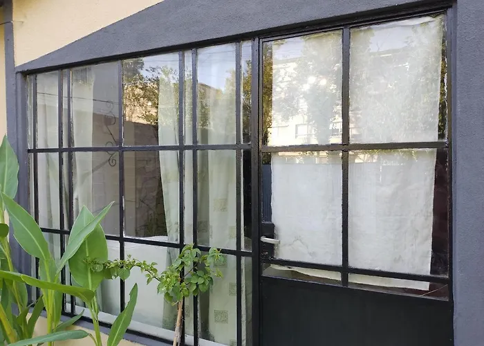 Villa Casita Casa con parque, estacionamiento y pileta en Tigre