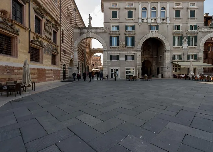 Domus Nova Palace - Italian Homing Verona