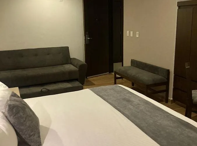 Eco Express Hotel Poliforum León
