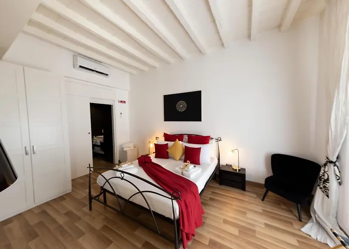 Barcaccia Luxury Suites Roma