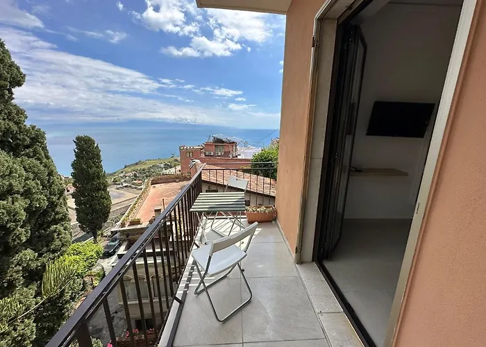Mira Taormina Rooms