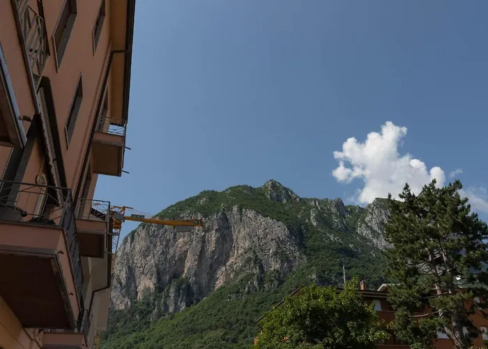 Le Montagne - Le Casette di Osvaldo Lecco