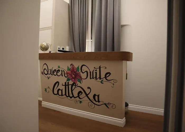 Queen Cattleya Suite Genova