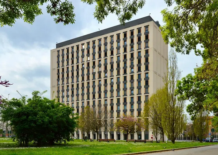 Aparthotel Laude Living Bolonia