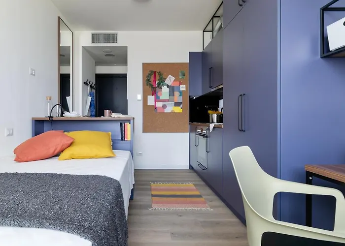 Aparthotel Laude Living Bolonia