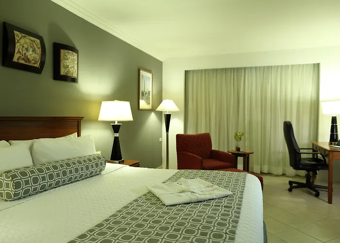 Hotel Crowne Plaza Panama By Ihg