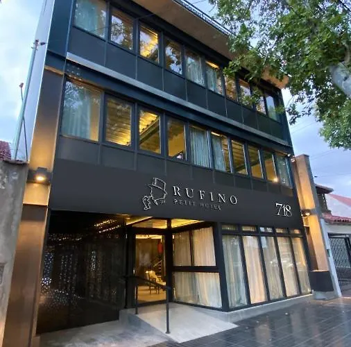 718 Rufino Petit Hotel Mendoza