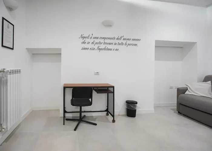 Hotel Cartoline di Napoli