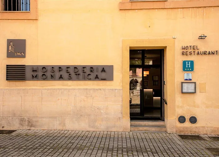 Hotel Hospedería Monástica Pax León