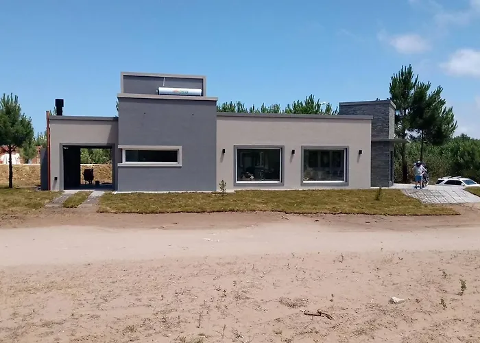 La Casa Del Dios De Los Volcanes Y Las Sirenas Pinamar