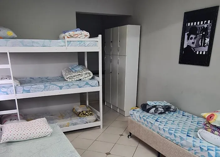 Hostel Oktoberfest casa laranja Blumenau