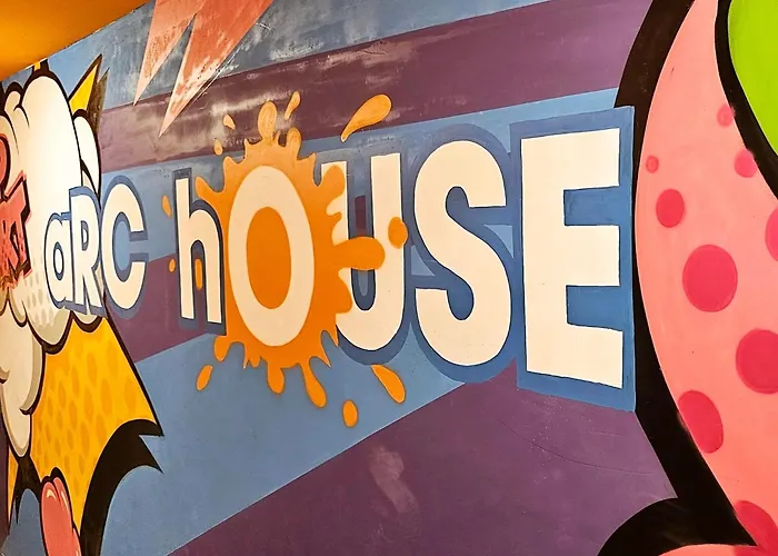 A Pousada Arc House Pop Art Madri