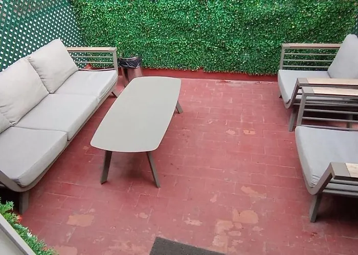 Limin Hostel Capsules Valenza