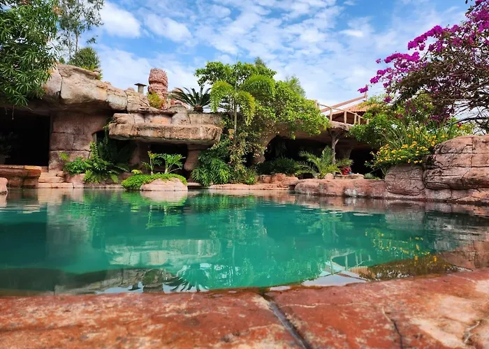 Casa de Guimarães - Hotel Chapada dos Guimarães
