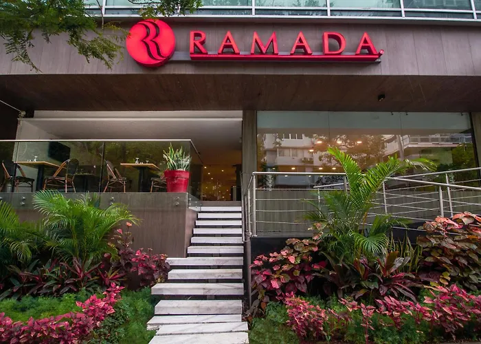 Hotel Ramada By Wyndham Panama Via Argentina