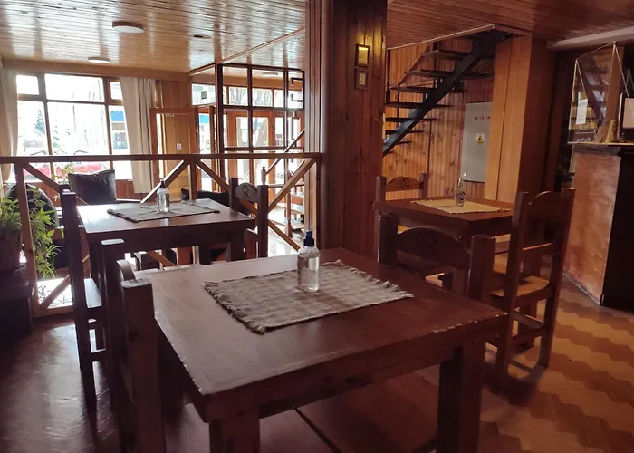 Hotel Alojamiento Curru Leuvu Bariloche