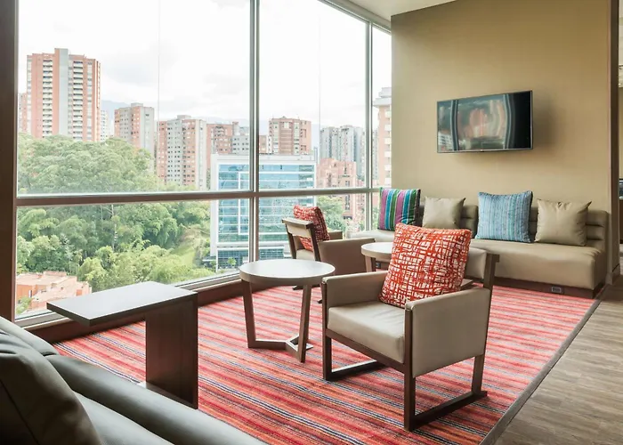 Hotel Hampton By Hilton Medellín