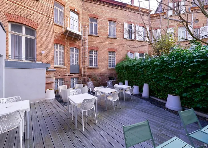 Adonis Hotel Estrasburgo