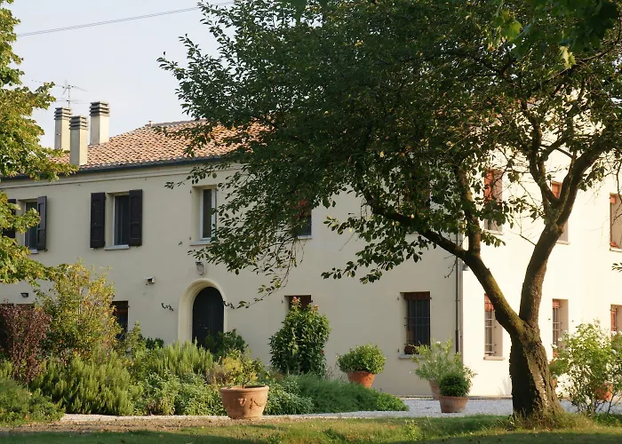 Agriturismo Alla Cedrara Ferrara