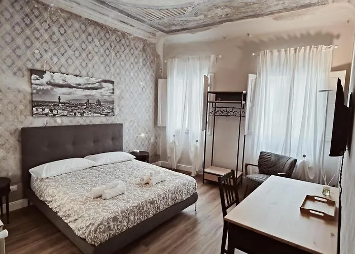 Amazing Florence Guest Room