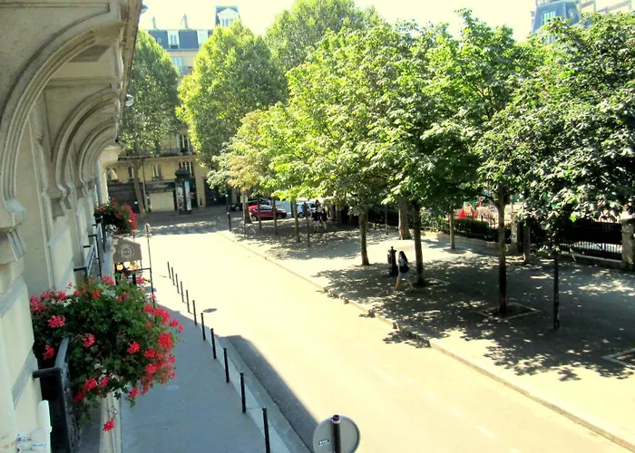 Hotel Du Square D'Anvers París