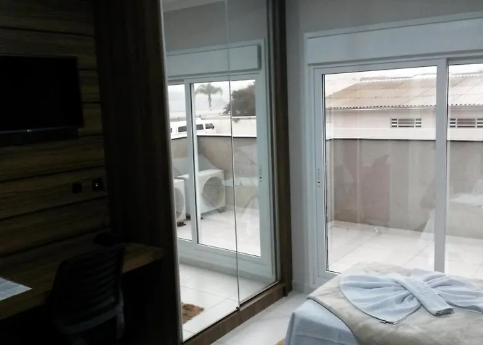 Sokulski Flat Hotel E Restaurante Araucária