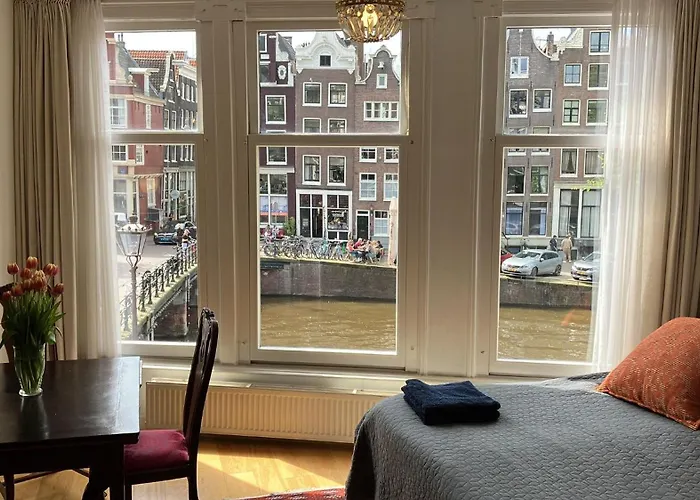 Canal View B&B Ámsterdam