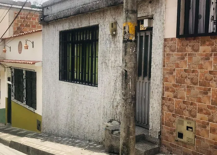 Hostal la 18 Pereira