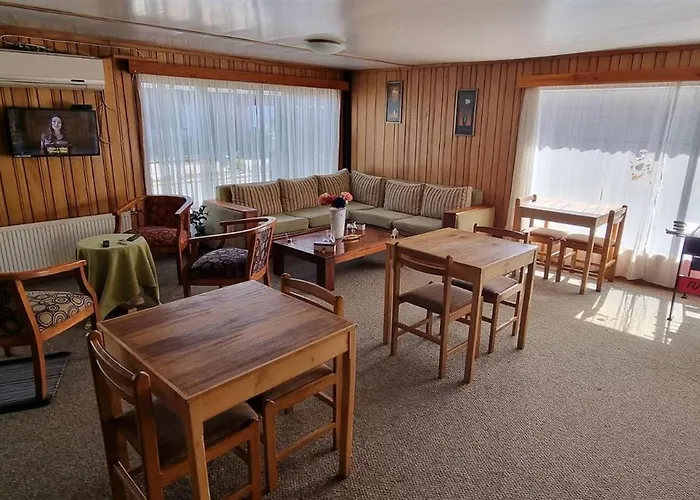 Hostal Prat II Valdivia